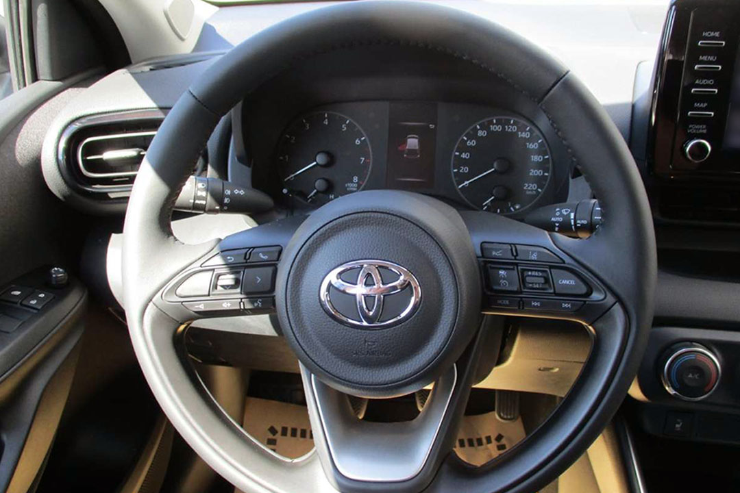 Toyota-Yaris-1,5VVT-i Comfort-8