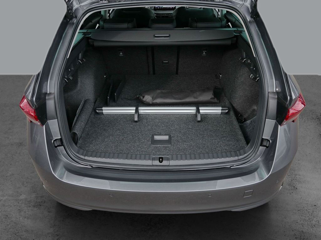 Skoda-Octavia-Skoda Octavia Combi Edition 1.5 TSI MHEV, 150KM, automat-10