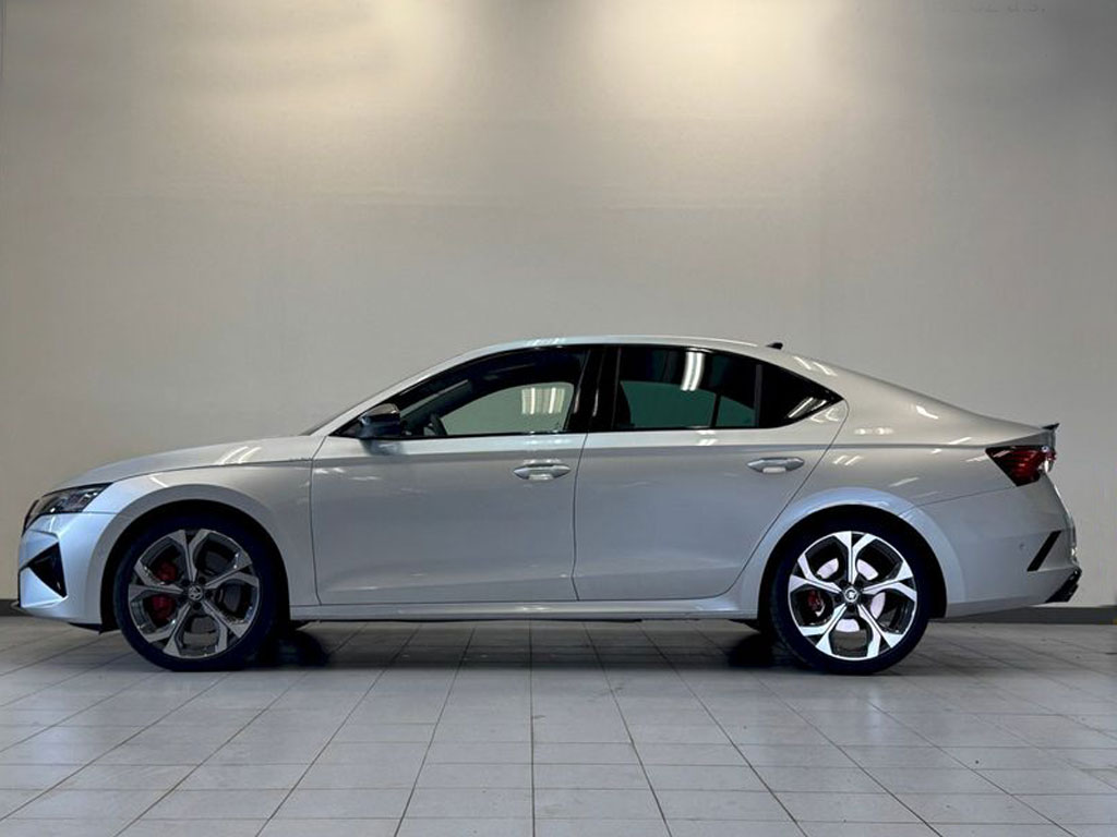 Škoda-Octavia RS 2,0 TSI 265 KM-Škoda Octavia RS 2,0 TSI 265 KM-4