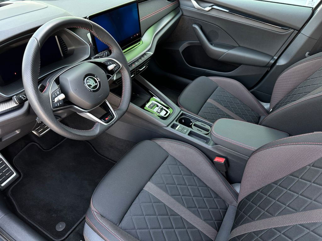 Škoda-Octavia RS 2,0 TSI 265 KM-Škoda Octavia RS 2,0 TSI 265 KM-7